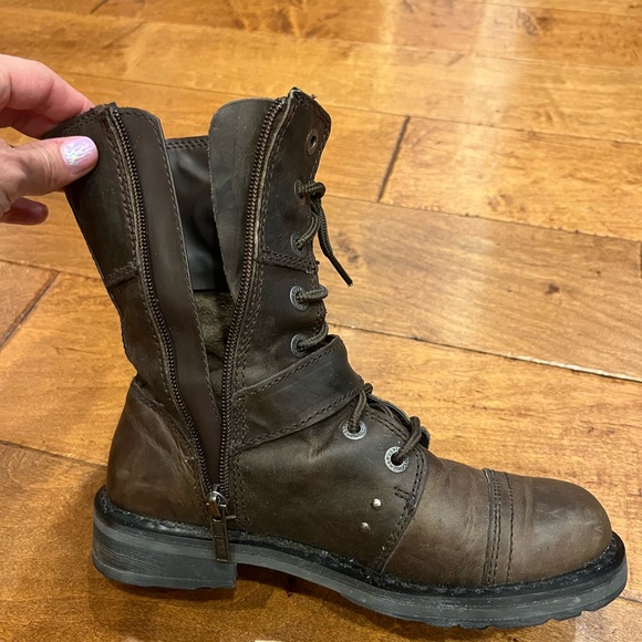 Harley Davidson Motorcycle riding brown riding boots in EUC! - Picture 9 of 16